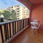 3 Pieces Avec Piscine Et Parking A - Fr-1-780-56 * Sainte-Maxime