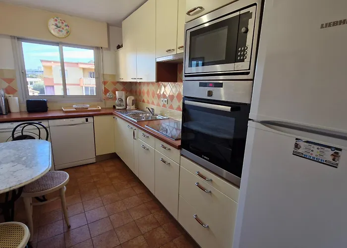 Apartment 3 Pieces Avec Piscine Et Parking A - Fr-1-780-56 Sainte-Maxime