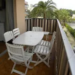 3 Pieces Avec Piscine Et Parking A - Fr-1-780-56 *