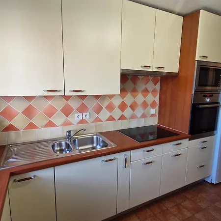 3 Pieces Avec Piscine Et Parking A - Fr-1-780-56