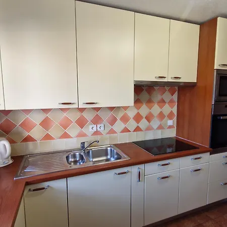 3 Pieces Avec Piscine Et Parking A - Fr-1-780-56 Apartment *